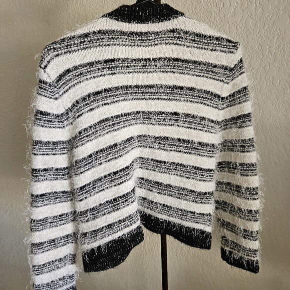 Calvin Klein Black White Stripe Fuzzy Cropped Open Front Sweater - Size S - Picture 2 of 8